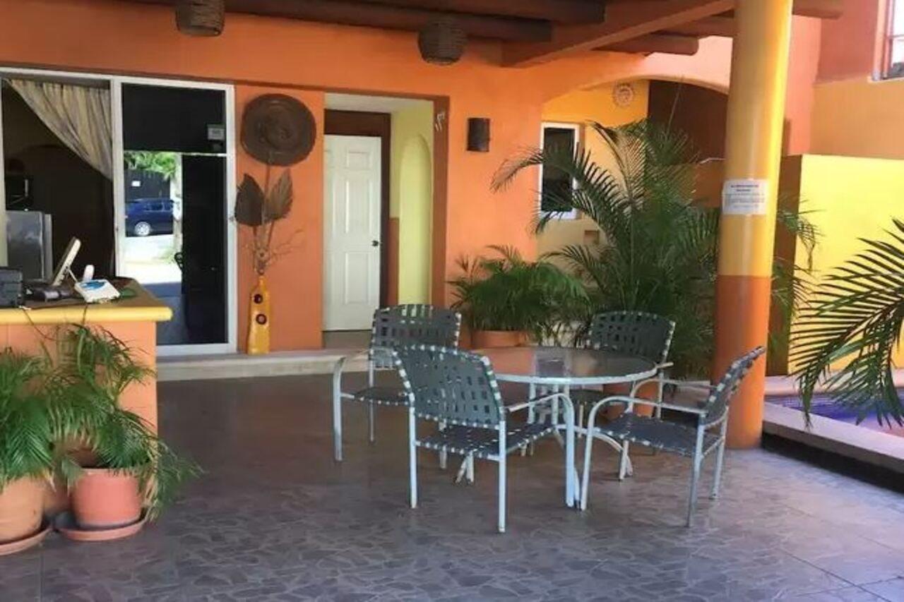Hotel Las Salinas Сиуатанехо Экстерьер фото
